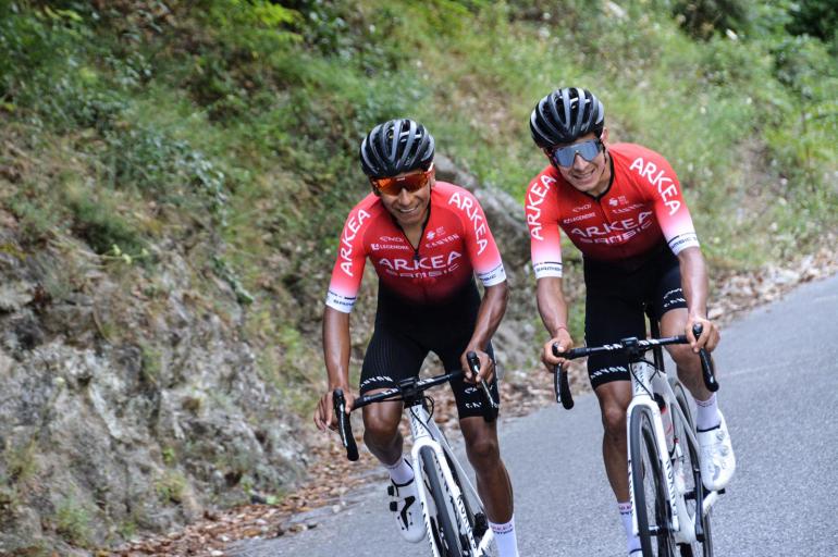 Nairo y Dáyer Quintana entrenan por los alrededores de Mónaco.