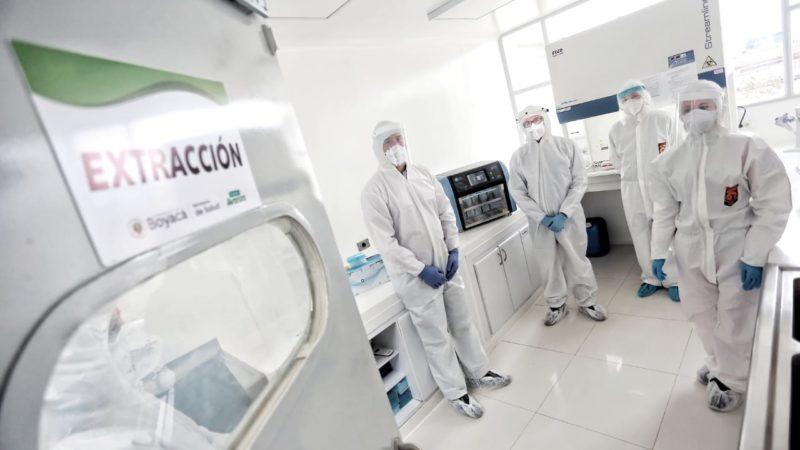 EBSA dona sistema de extracción automatizado Laboratorio Departamental
