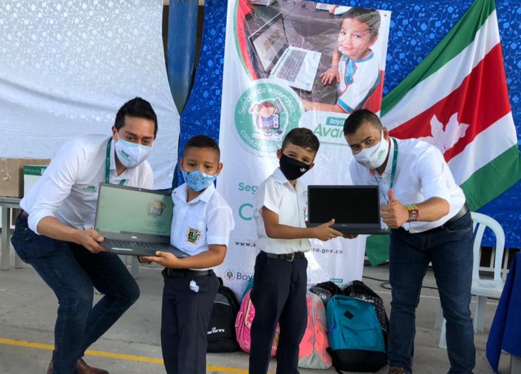 Gobernación entregó  dotaciones en Puerto Boyacá, que fortalecerán la educación y la seguridad del sector